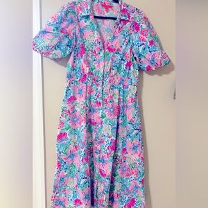 EUC, worn once and only selling because I lost weight. Size 14